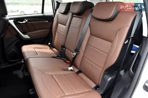 Кріплення дитячих сидінь ISOFIX
